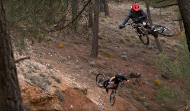 not2bad anthill mtb jums tabletop