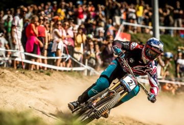 aaron-gwin-racing-val-di-sole-dh-world-cup-finals-2017